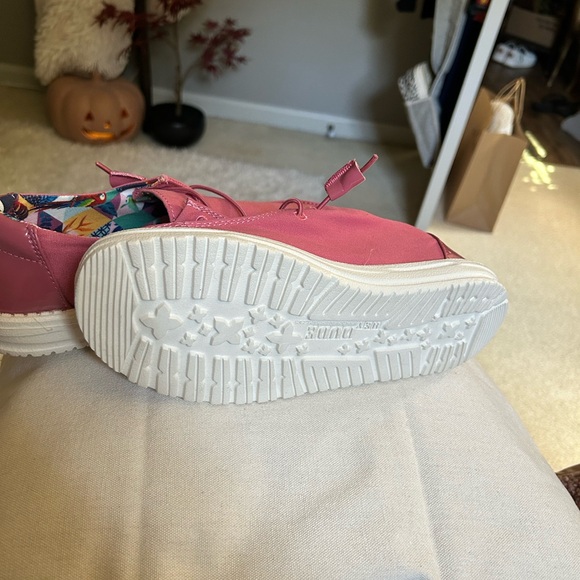 Hey dudes  NWOT never worn - Picture 4 of 4